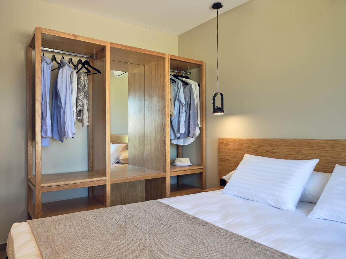 Oceanis Suites With Private Heated Pools And Sea View, By Zantewize Kypseli Ngoại thất bức ảnh